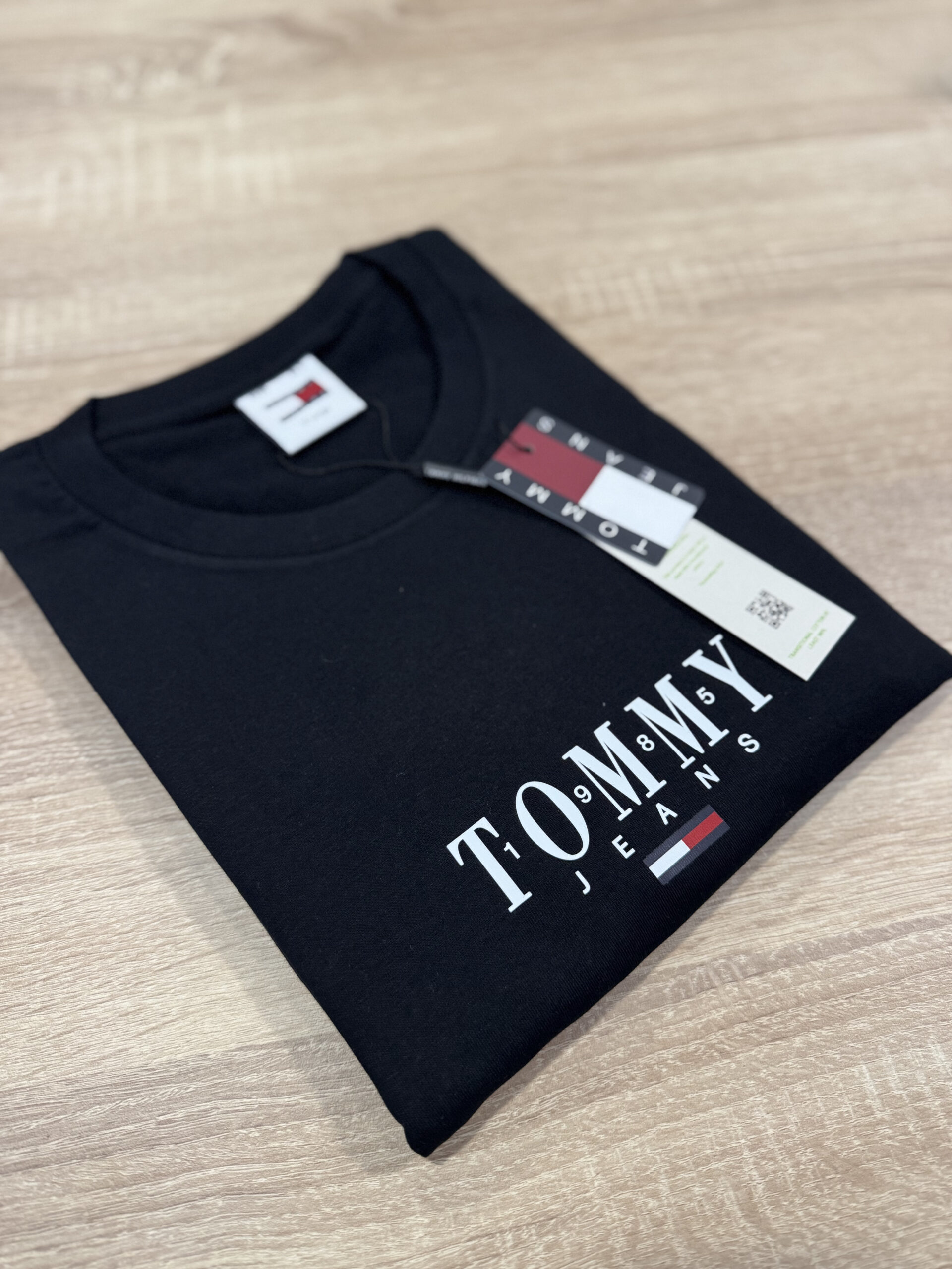 Koszulka Męska Tommy Jeans Czarna - obrazek 3
