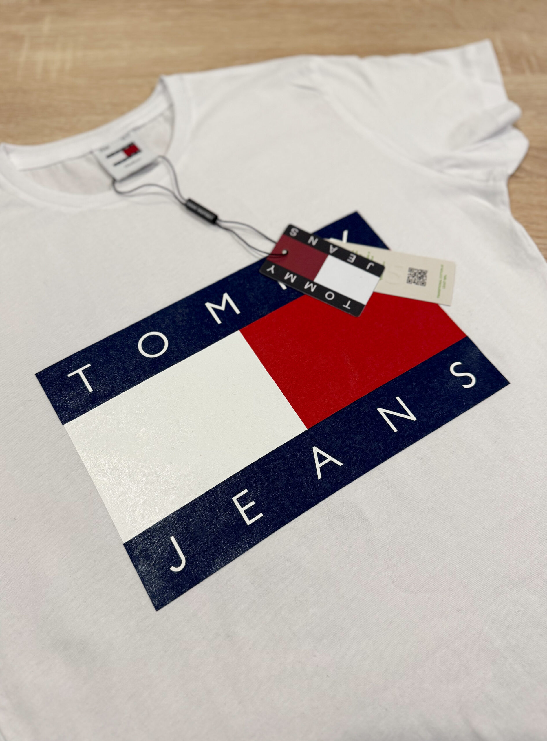 Koszulka Damska Tommy Jeans Biała - obrazek 3