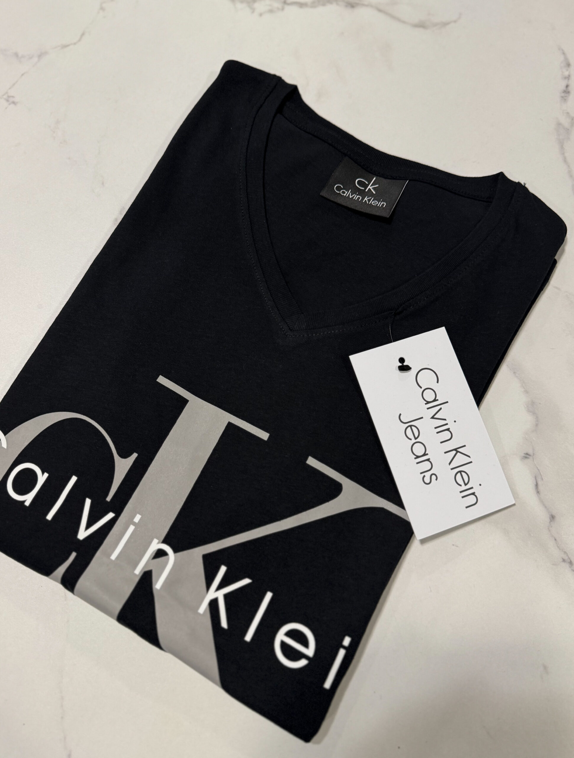 Koszulka Damska Calvin Klein Dekolt V Czarna - obrazek 3