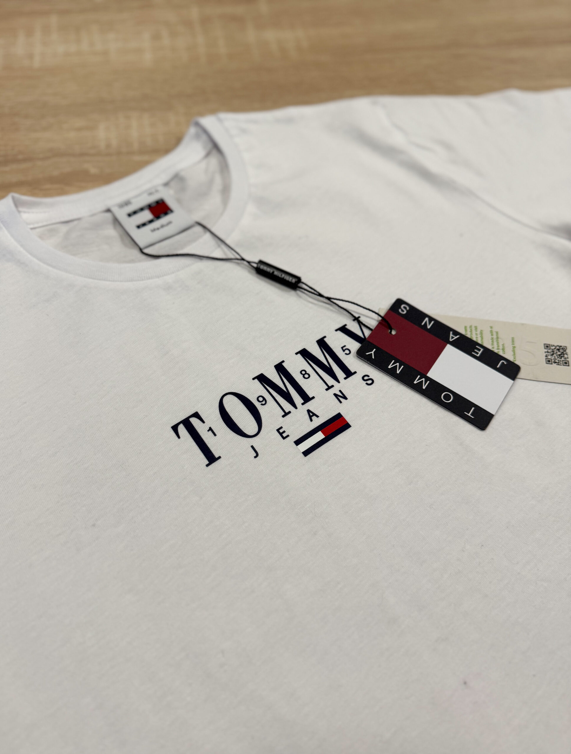 Koszulka Damska Tommy Jeans Biała - obrazek 4