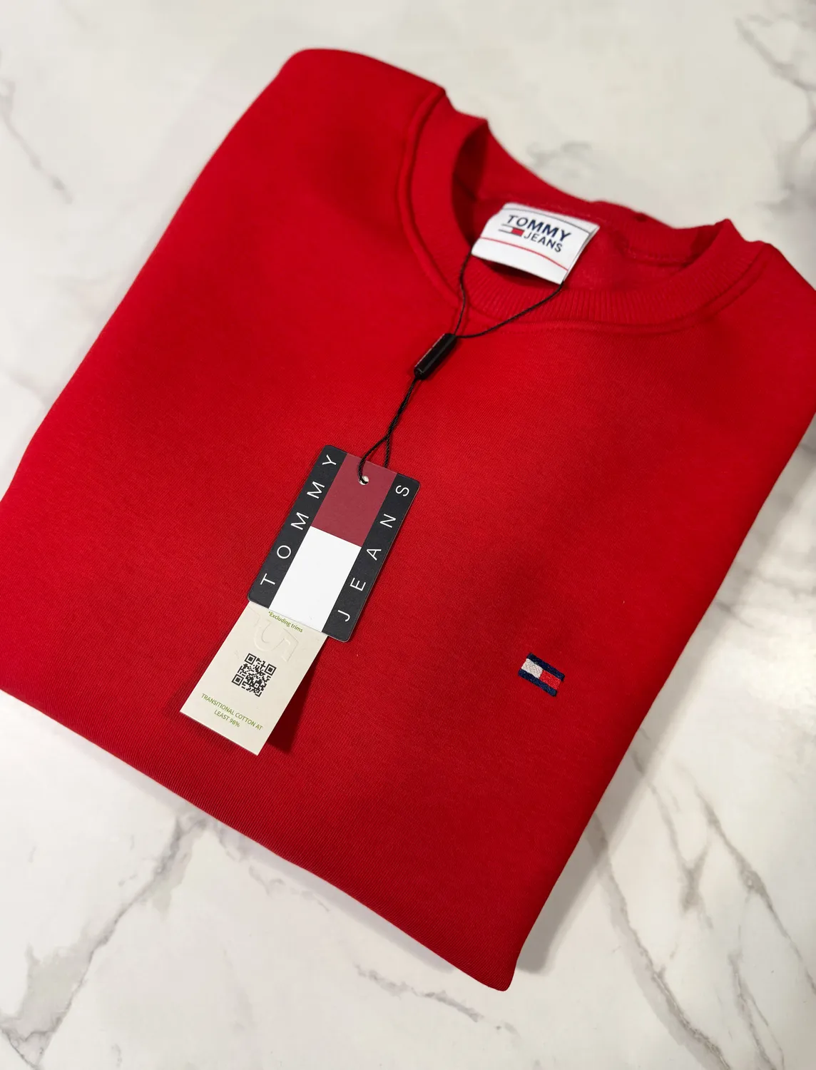 Bluza Damska Tommy Jeans czerwona bez kaptura - obrazek 3